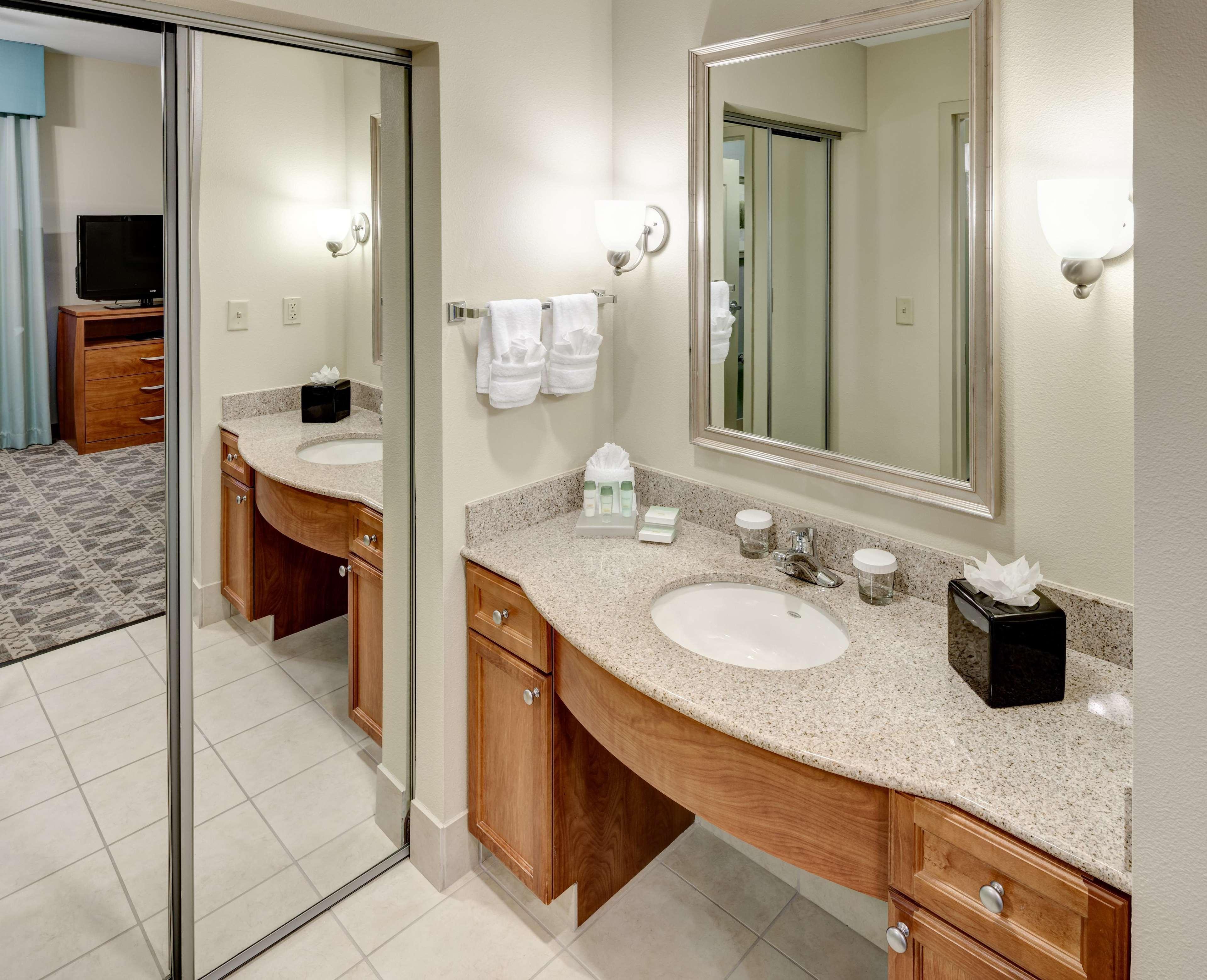 Homewood Suites By Hilton Irving-Dfw Airport Екстериор снимка